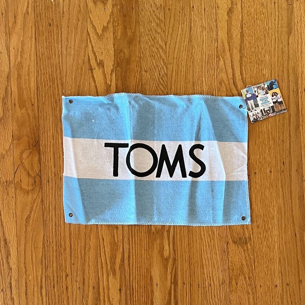 TOMS Flag